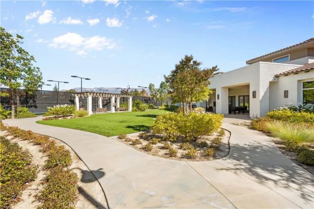 266 Bridle Trail, Beaumont, CA 92223