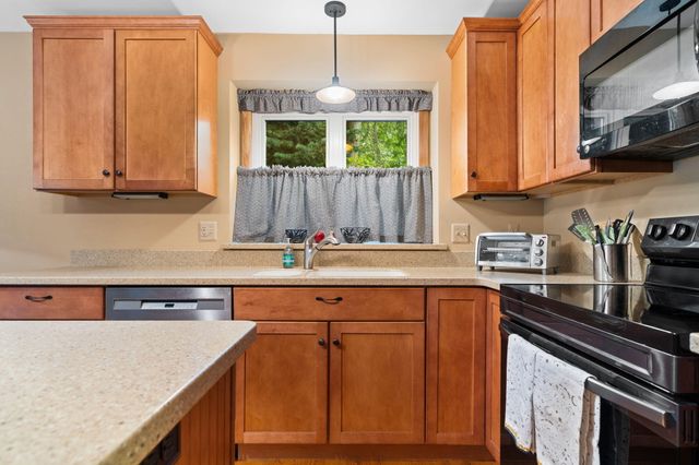 444 Burr Oak Drive, Ann Arbor, MI 48103