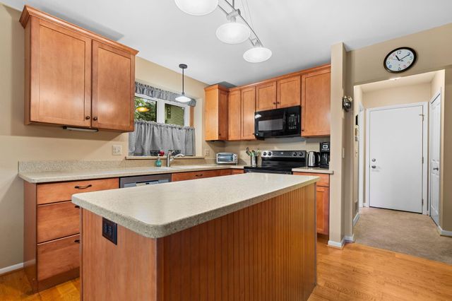 444 Burr Oak Drive, Ann Arbor, MI 48103