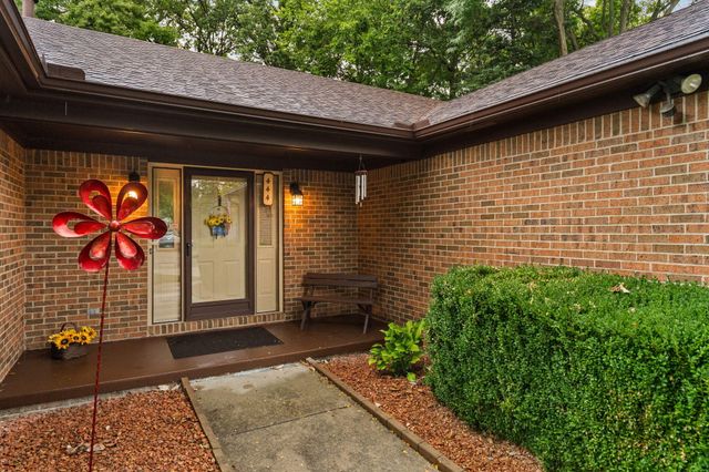 444 Burr Oak Drive, Ann Arbor, MI 48103