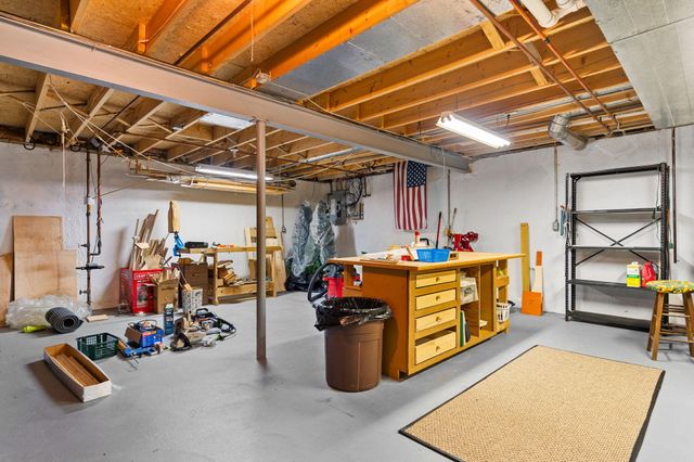 444 Burr Oak Drive, Ann Arbor, MI 48103