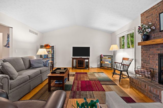 444 Burr Oak Drive, Ann Arbor, MI 48103