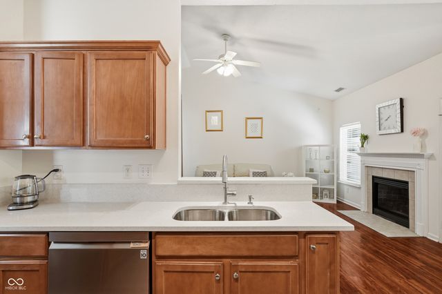 5876 Lost Oaks Drive, Carmel, IN 46033