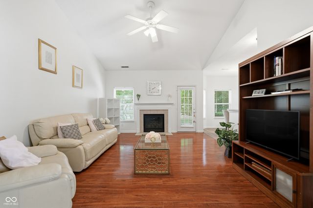 5876 Lost Oaks Drive, Carmel, IN 46033