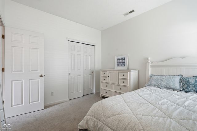 5876 Lost Oaks Drive, Carmel, IN 46033