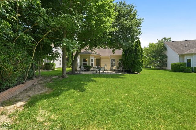 5876 Lost Oaks Drive, Carmel, IN 46033
