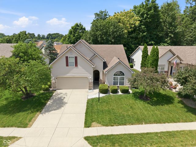 5876 Lost Oaks Drive, Carmel, IN 46033