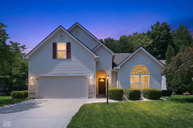 5876 Lost Oaks Drive, Carmel, IN 46033