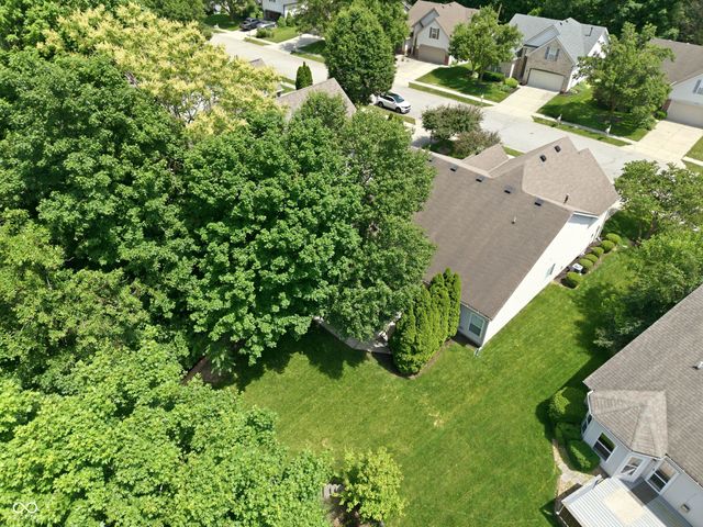 5876 Lost Oaks Drive, Carmel, IN 46033