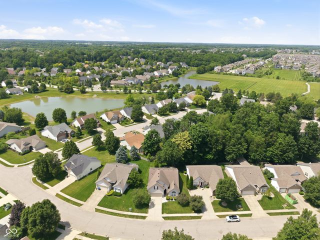 5876 Lost Oaks Drive, Carmel, IN 46033