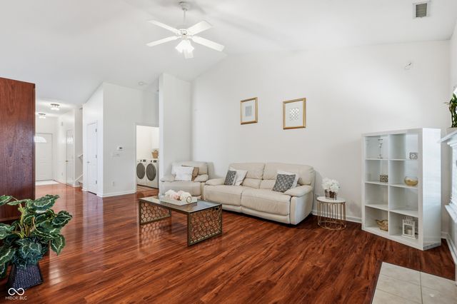 5876 Lost Oaks Drive, Carmel, IN 46033