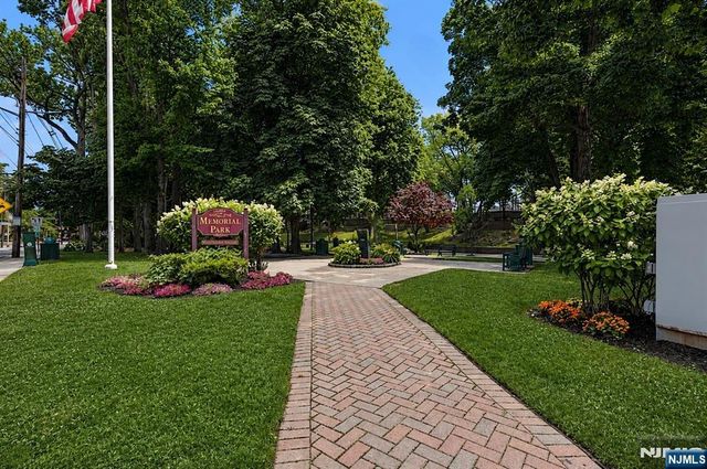 180 Edgewater Road, Cliffside Park, NJ 07010