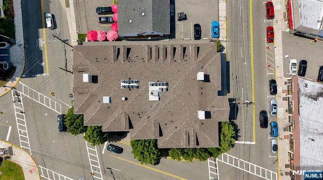 180 Edgewater Road, Cliffside Park, NJ 07010