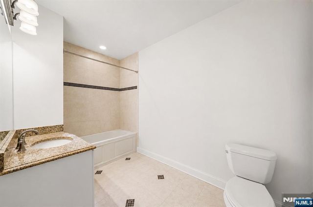 180 Edgewater Road, Cliffside Park, NJ 07010
