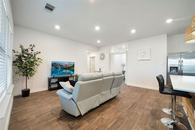 120 Rosa RD, San Marcos, TX 78666