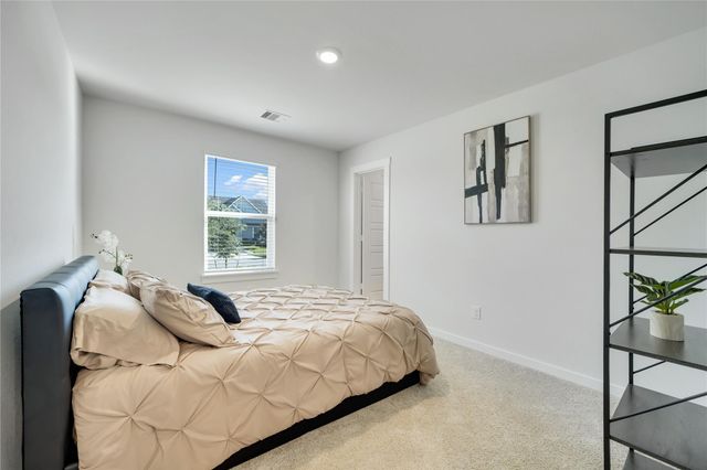 120 Rosa RD, San Marcos, TX 78666