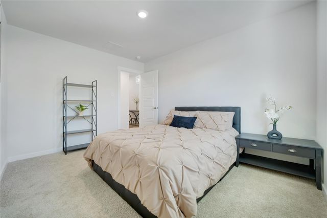 120 Rosa RD, San Marcos, TX 78666