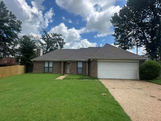 7330 SCHILLING CV E, Unicorp/memphis, TN 38125