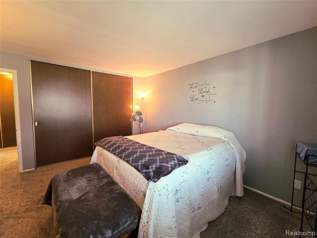 1891 Baldwin Drive 4, Trenton, MI 48183