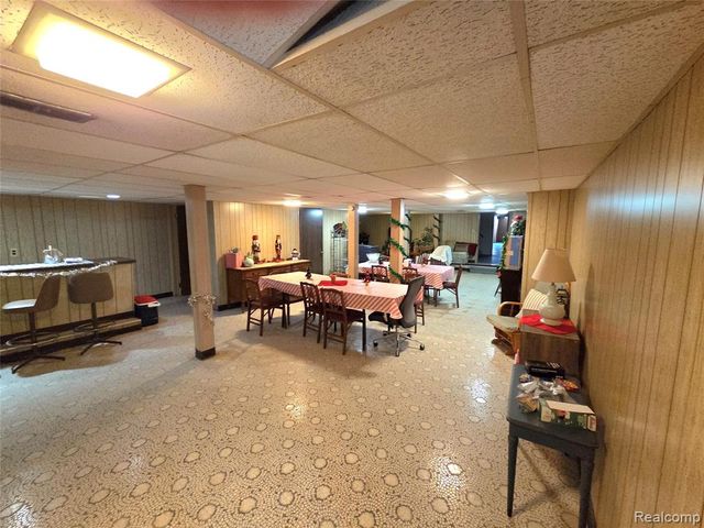 1891 Baldwin Drive 4, Trenton, MI 48183