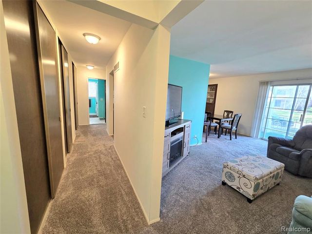 1891 Baldwin Drive 4, Trenton, MI 48183