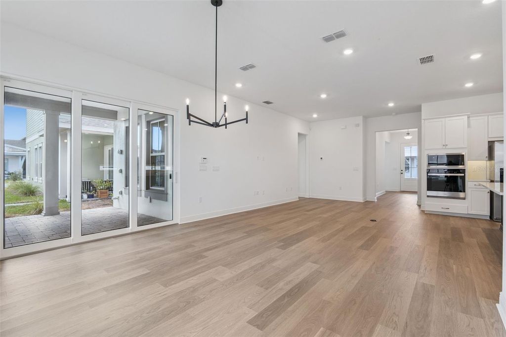 Image 12 of property listing at 10272 FIDDLEY ALLEY, Orlando, FL 32827