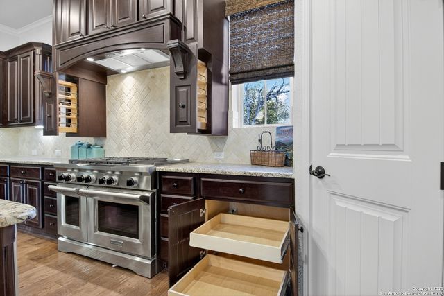 909 Adriatic, Universal City, TX 78148