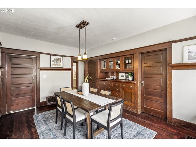 1020 Ne 71ST Ave, Portland, OR 97213