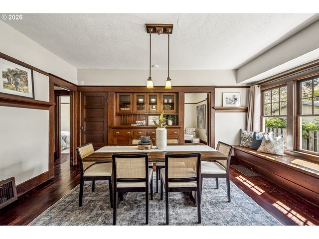 1020 Ne 71ST Ave, Portland, OR 97213