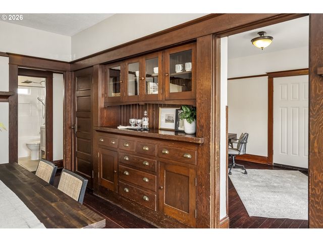 1020 Ne 71ST Ave, Portland, OR 97213