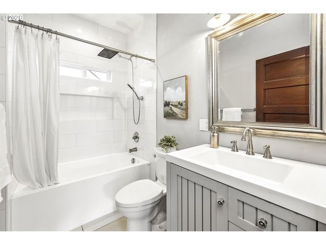 1020 Ne 71ST Ave, Portland, OR 97213