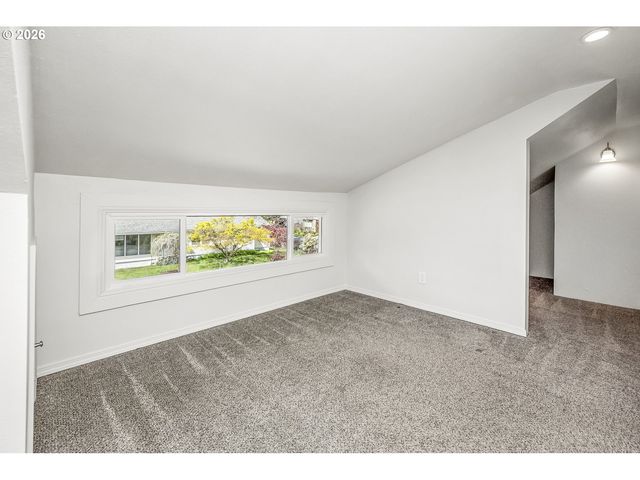 1020 Ne 71ST Ave, Portland, OR 97213