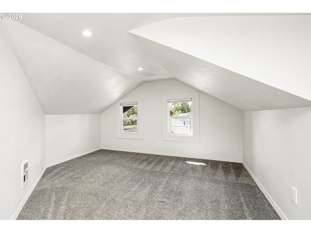 1020 Ne 71ST Ave, Portland, OR 97213