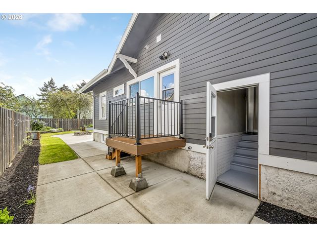 1020 Ne 71ST Ave, Portland, OR 97213