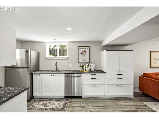 1020 Ne 71ST Ave, Portland, OR 97213