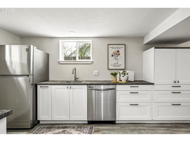 1020 Ne 71ST Ave, Portland, OR 97213