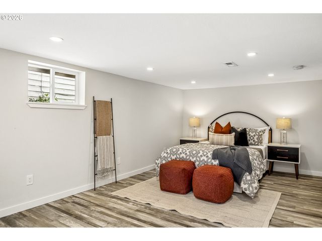 1020 Ne 71ST Ave, Portland, OR 97213