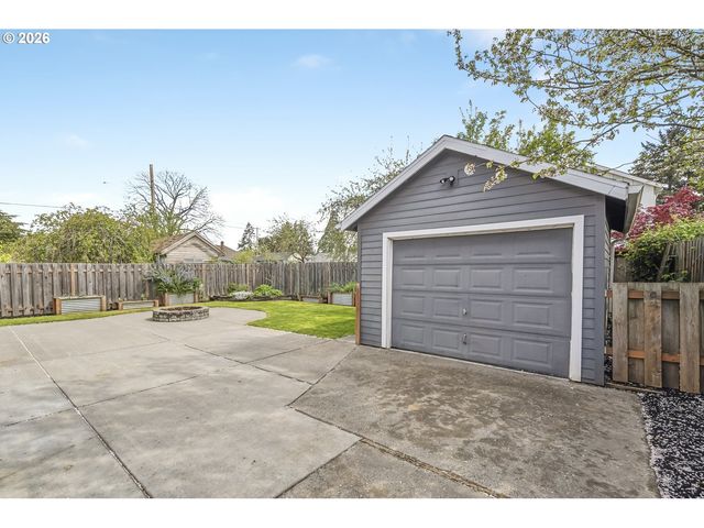 1020 Ne 71ST Ave, Portland, OR 97213