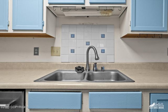 2630 W 72nd Avenue, Anchorage, AK 99502