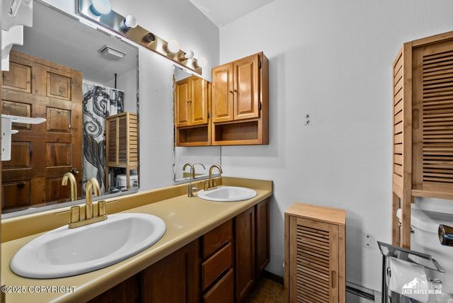 2630 W 72nd Avenue, Anchorage, AK 99502