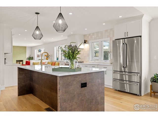 2189 Stonehenge Cir, Lafayette, CO 80026