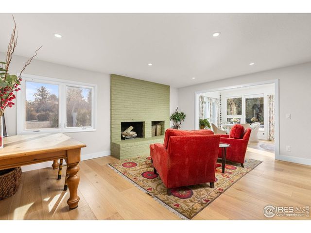 2189 Stonehenge Cir, Lafayette, CO 80026