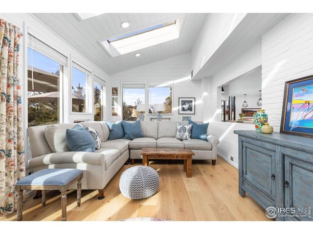 2189 Stonehenge Cir, Lafayette, CO 80026