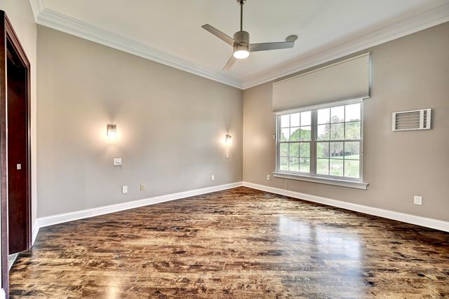 1038 Belmont Park Drive, Union, KY 41091