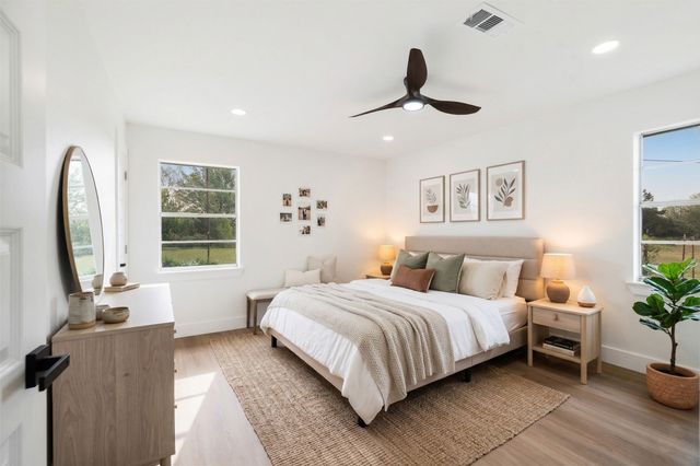 175 COZY, Paris, TX 75462