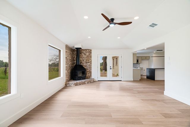 175 COZY, Paris, TX 75462