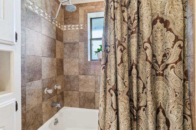 106 Dee Dee Drive, Shawnee, OK 74804