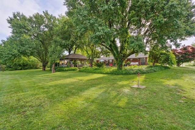 106 Dee Dee Drive, Shawnee, OK 74804