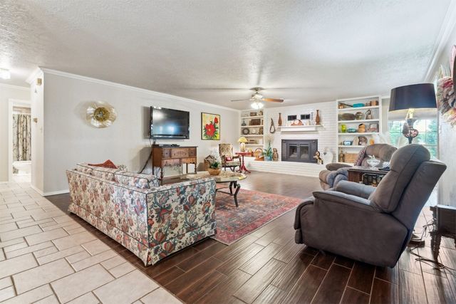 106 Dee Dee Drive, Shawnee, OK 74804
