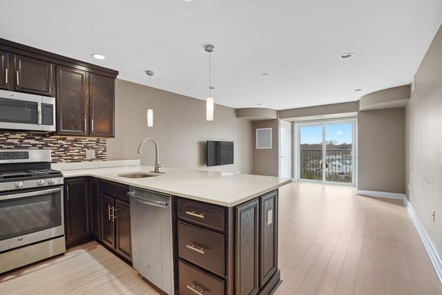 770 Washington Ave 406, Revere, MA 02151